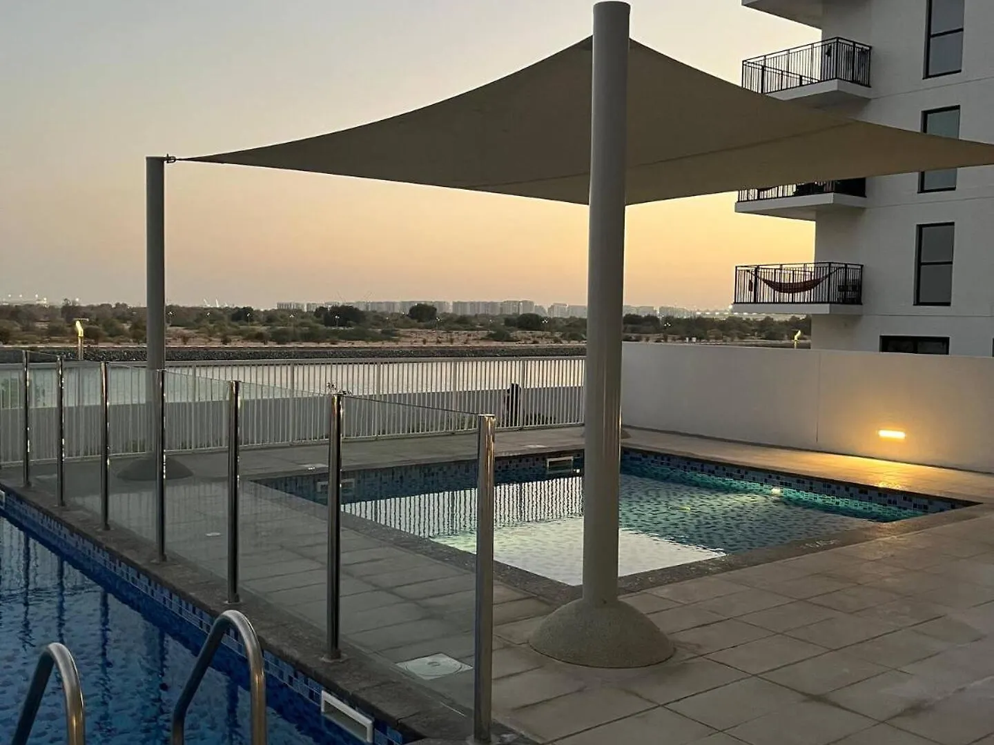 Central 2Br Apt Yas F1 Circuit Abu Dhabi Apartment