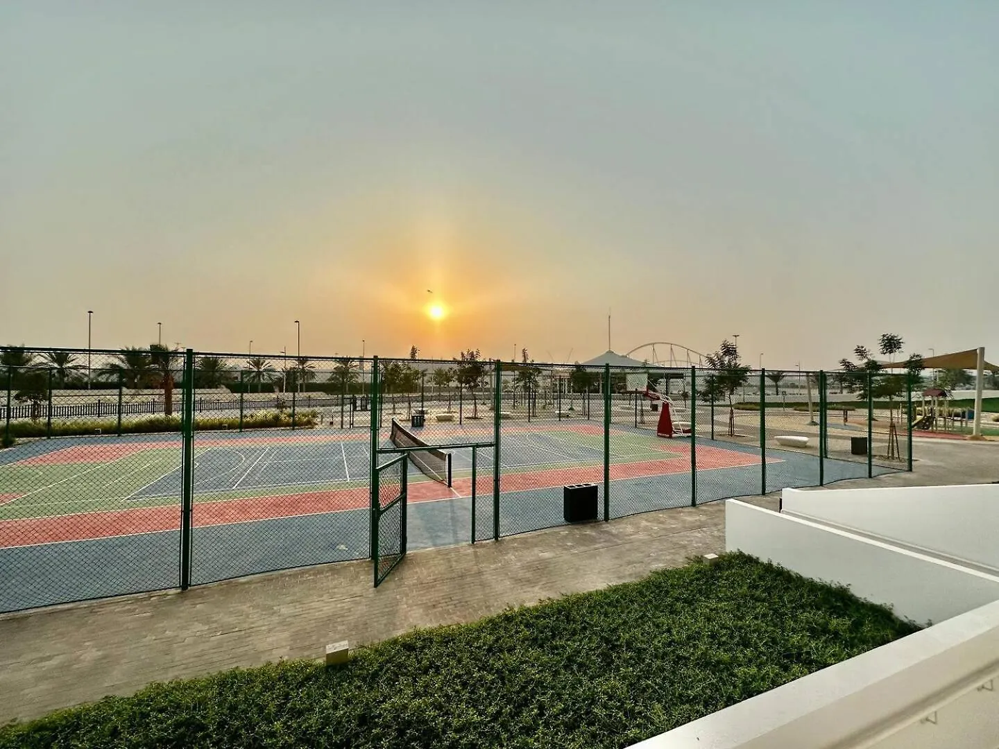 Central 2Br Apt Yas F1 Circuit Abu Dhabi Apartment